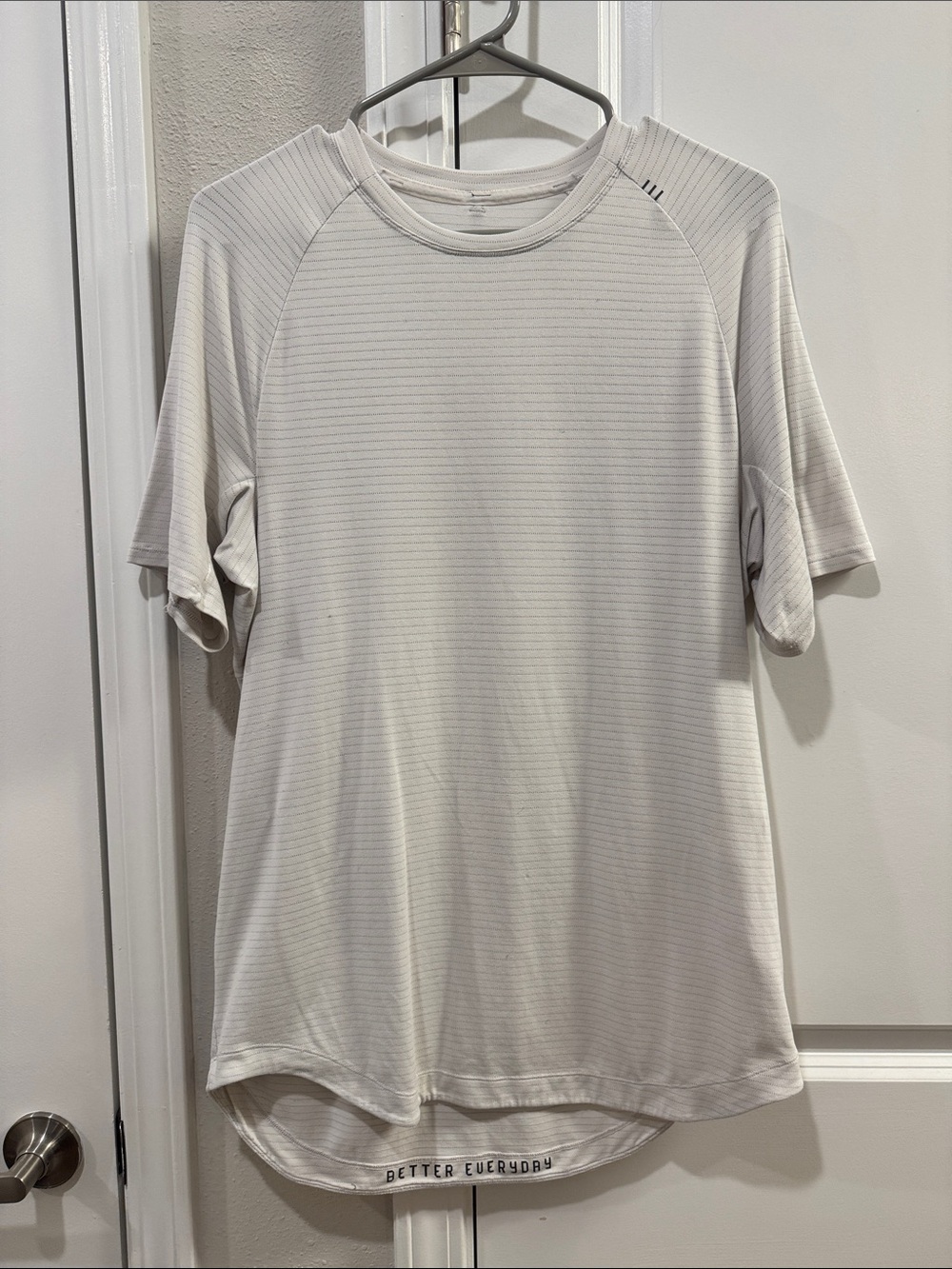 Men's Lulu Lemon Short-Sleeve Performance T-Shirt in white/Light Gray